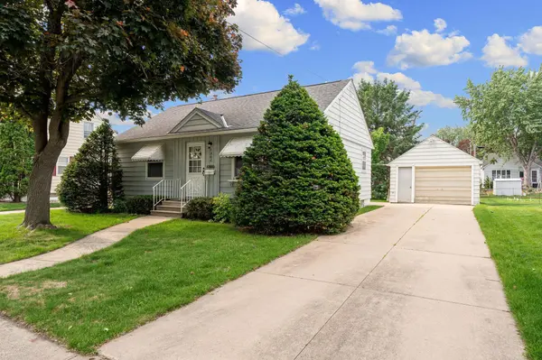 1306 6th AVE NW, Austin, MN 55912