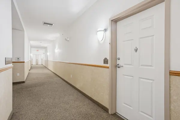 620 Wesley Commons DR #31, Golden Valley, MN 55427