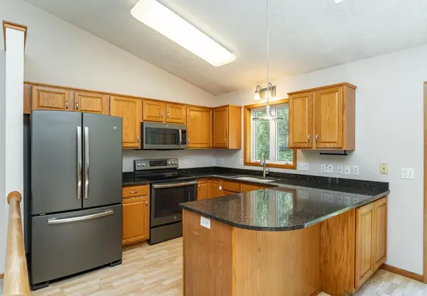 816 Bristol LN NE, Rochester, MN 55906