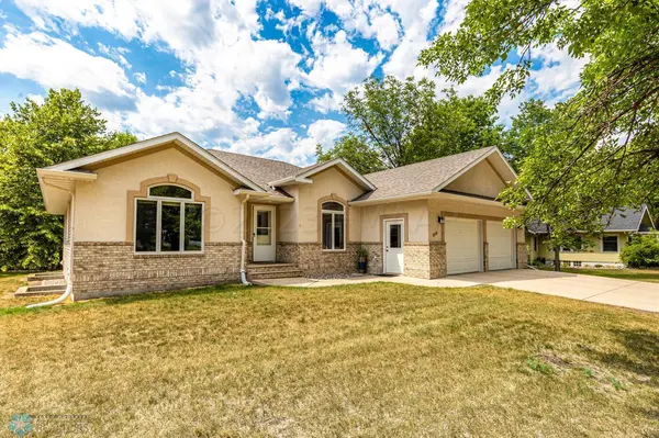 515 6 ST, Hawley, MN 56549
