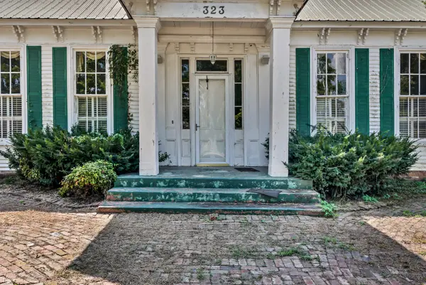 323 S Main St, Trenton, KY 42286