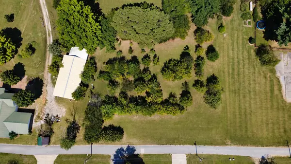 130 Cedar St, Trenton, KY 42286