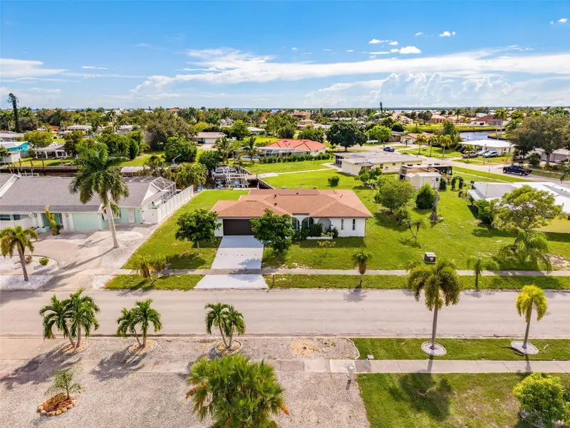 155 MORGAN LN SE, Port Charlotte, FL 33952