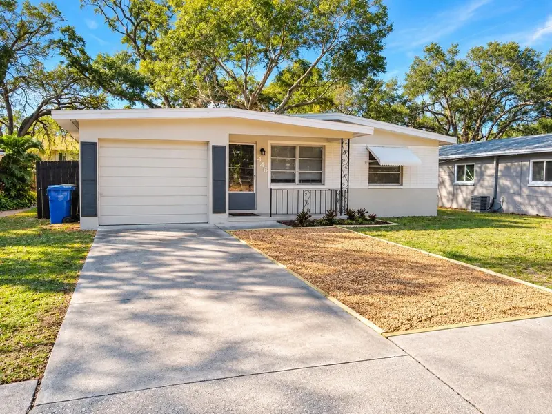 446 NEW YORK AVE, Dunedin, FL 34698