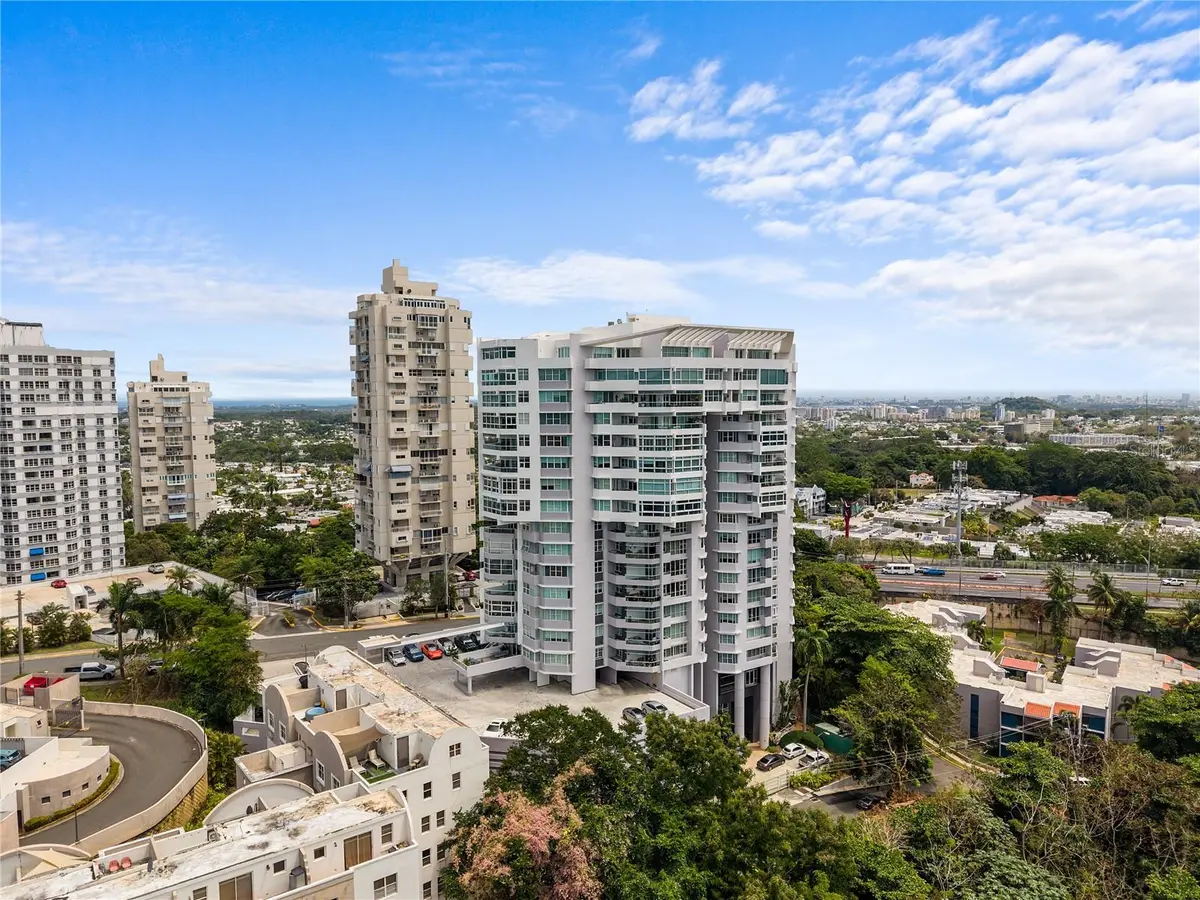 14 CARR 833 #1404, Guaynabo, PR 00966