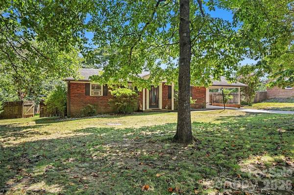 3932 Yokley ST, Winston Salem, NC 27107