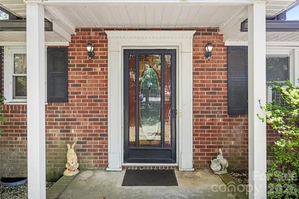 3932 Yokley ST, Winston Salem, NC 27107