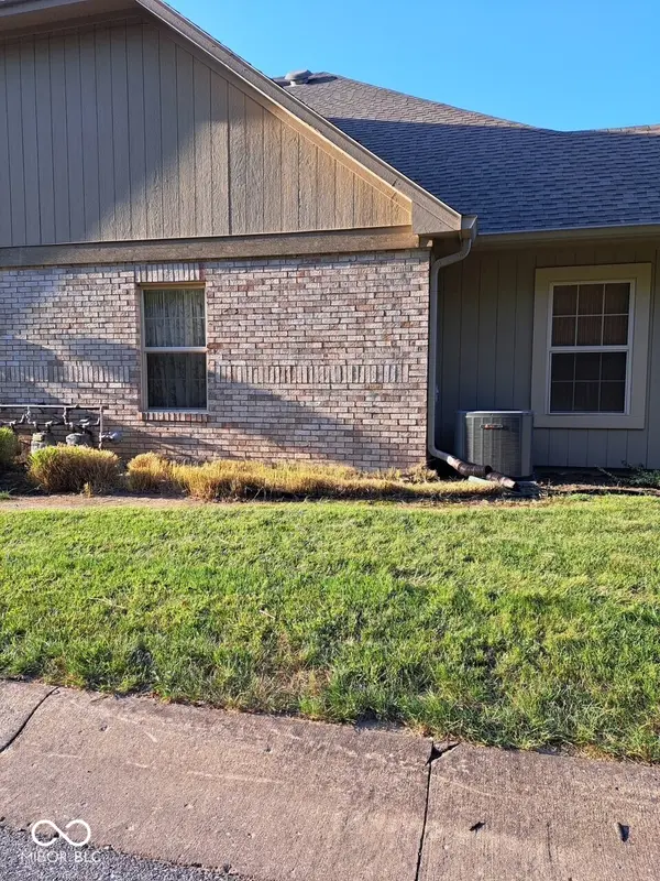 1618 Briarstone WAY, Indianapolis, IN 46227
