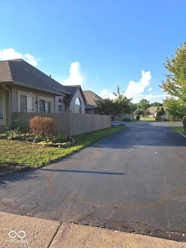 1618 Briarstone WAY, Indianapolis, IN 46227