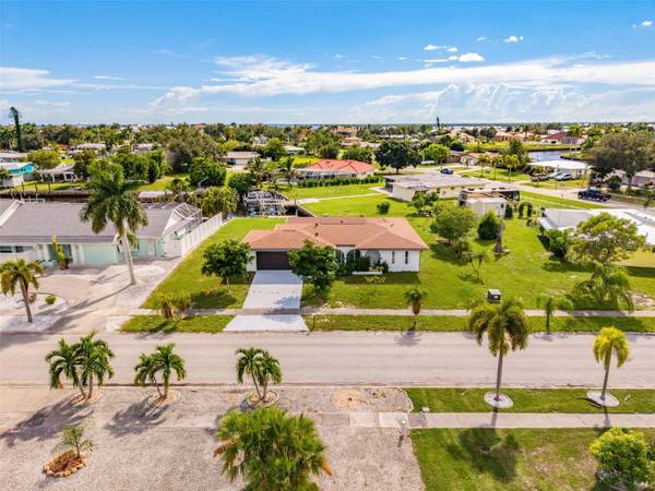 155 MORGAN LN SE, Port Charlotte, FL 33952