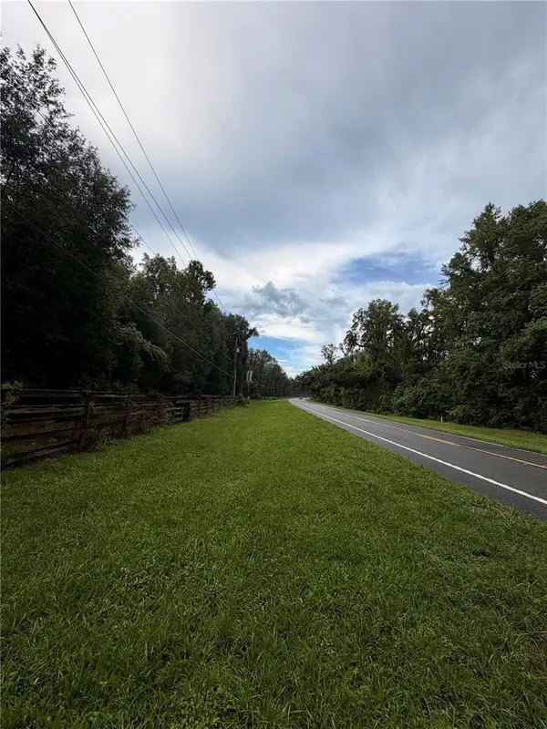 12602 SW WILLISTON RD, Micanopy, FL 32667