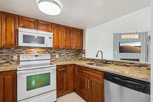 214 MAJORS LN #F, Kissimmee, FL 34743