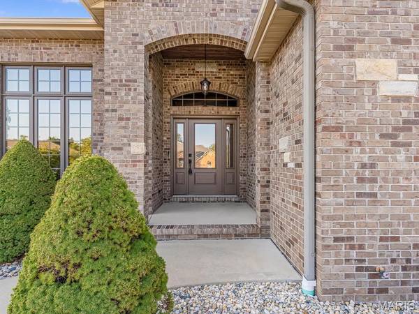 5205 Fox CV, Edwardsville, IL 62025