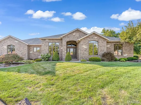 5205 Fox CV, Edwardsville, IL 62025