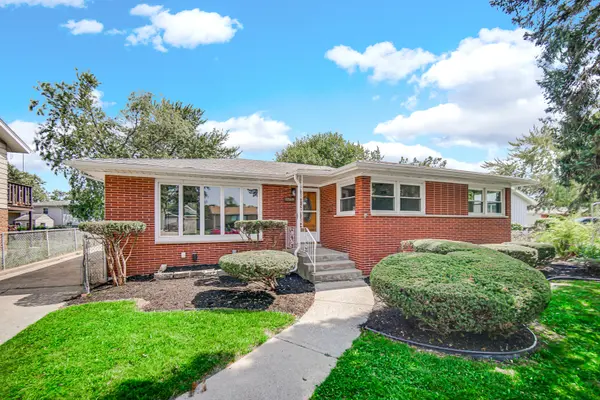 17517 Shirley DR, Lansing, IL 60438