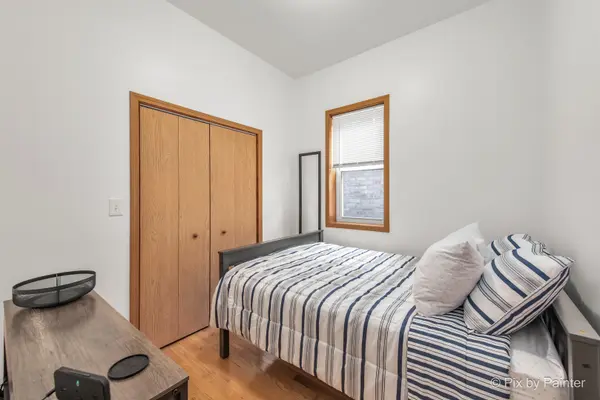 3305 S Bell AVE, Chicago, IL 60608