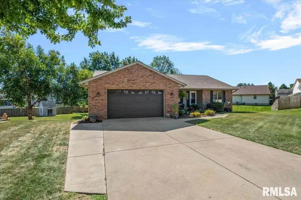 508 Violet RDG, Chatham, IL 62629