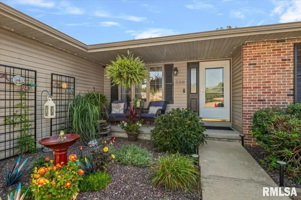 508 Violet RDG, Chatham, IL 62629