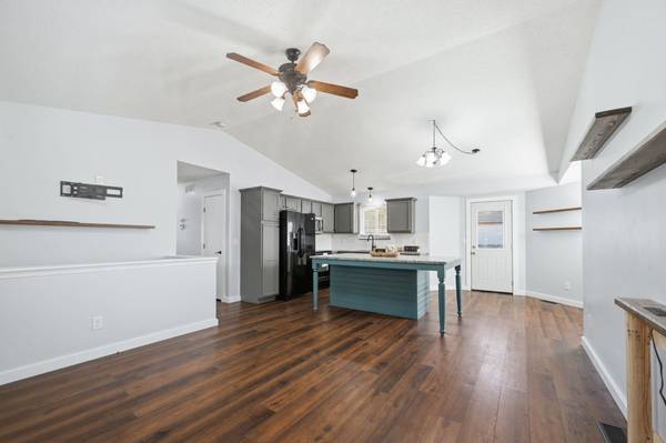 11706 W Westport, Wichita, KS 67212