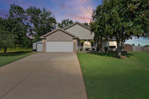 222 Legacy DR, Inman, SC 29349