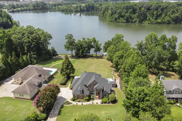227 Woodlake DR, Spartanburg, SC 29301
