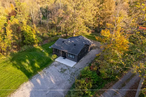 8 Mountsberg RD, Hamilton, ON L0P 1B0