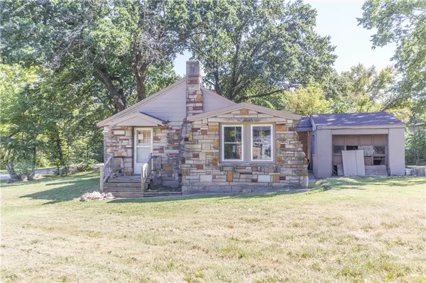 4415 August LN, Kansas City, KS 66106