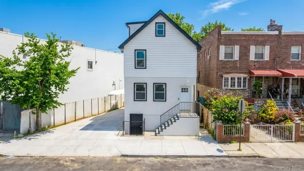1148 E 211th ST, Bronx, NY 10469