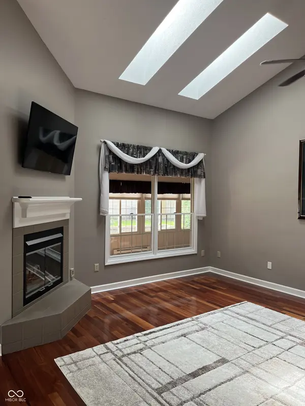 6423 Franklin CT, Fishers, IN 46038