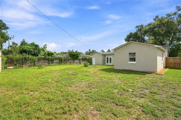 3230 MELTON ST N, St Petersburg, FL, 33704 photo 25