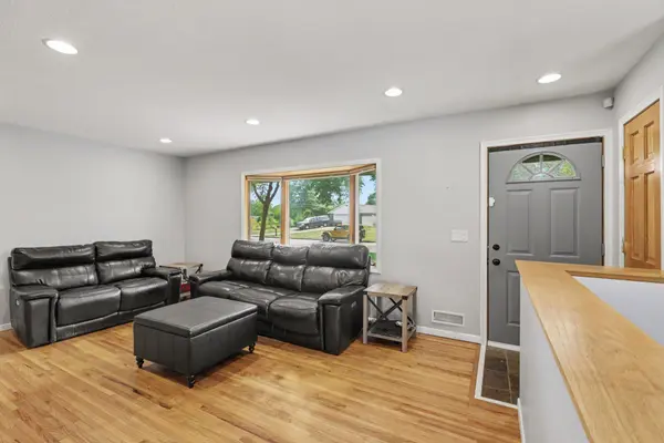6550 81st ST S, Cottage Grove, MN 55016