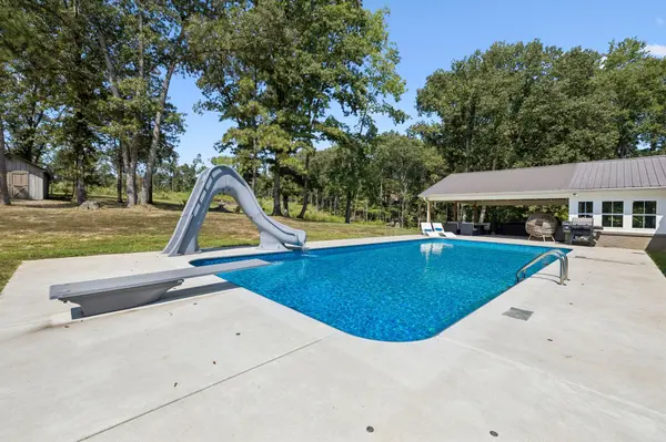 875 Coon Creek Rd, Dickson, TN 37055