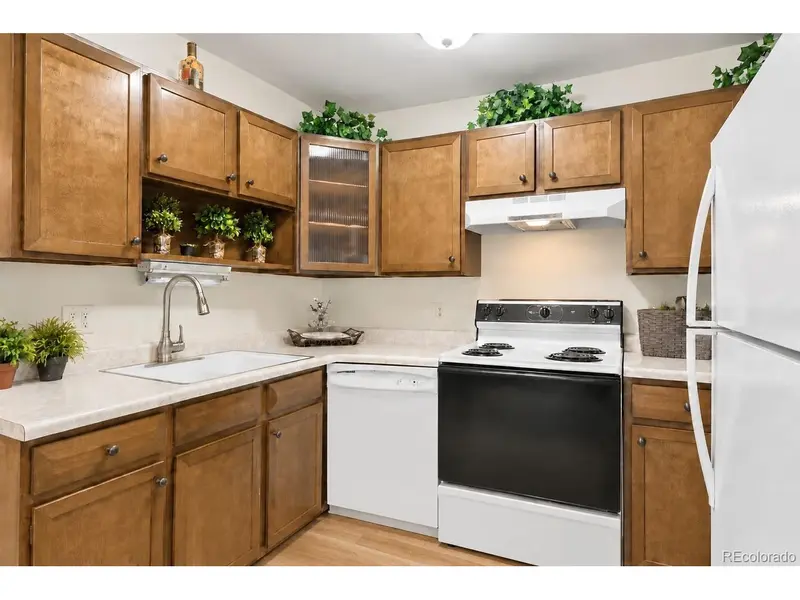 660 S Alton #12B, Denver, CO 80247
