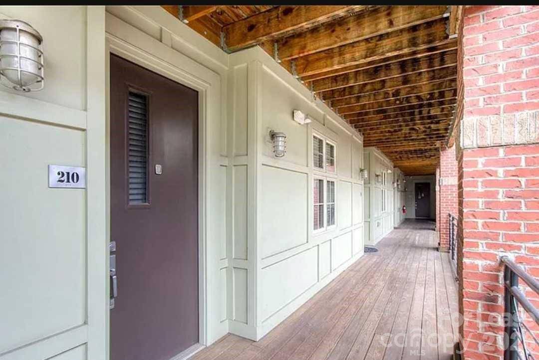 1101 W 1st ST, Charlotte, NC 28202