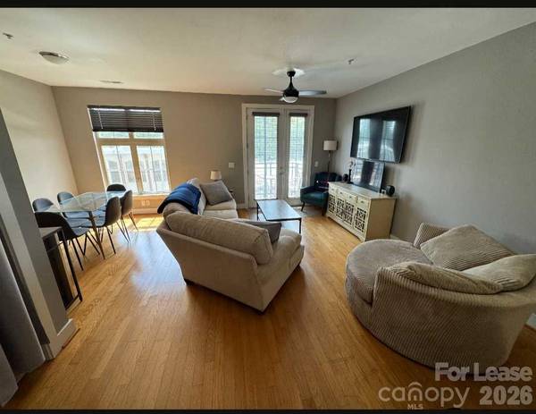 1101 W 1st ST #210, Charlotte, NC 28202
