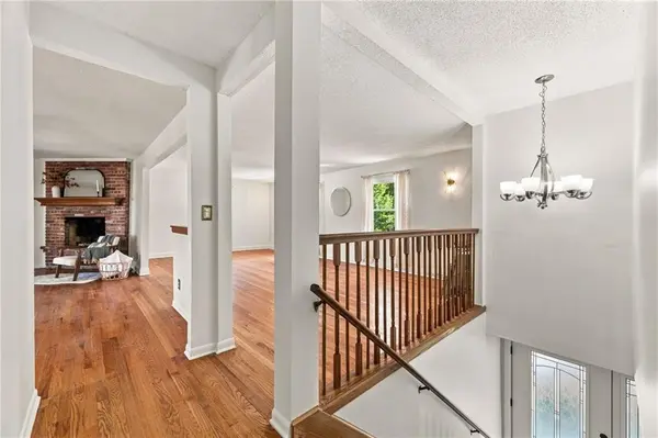 912 W 98th ST, Kansas City, MO 64114
