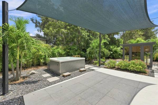 10113 LINDELAAN DR, Tampa, FL, 33618 photo 50