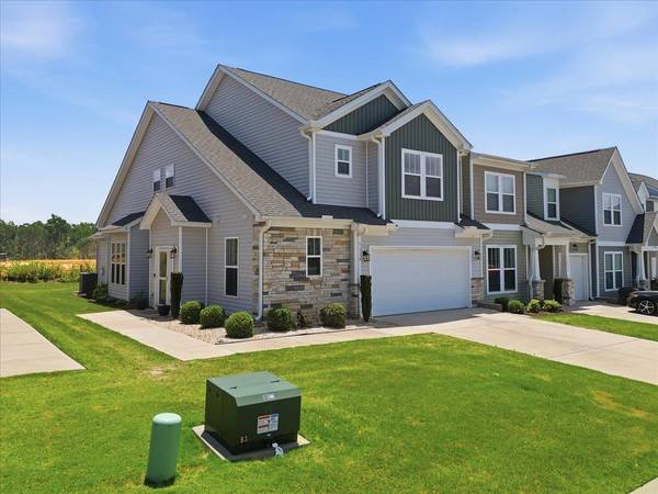 1116 Cobbler LN, Boiling Springs, SC 29316