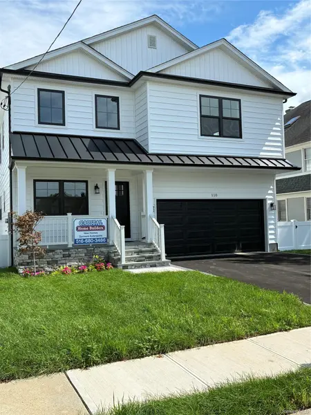 110 Stella CT, Lynbrook, NY 11563