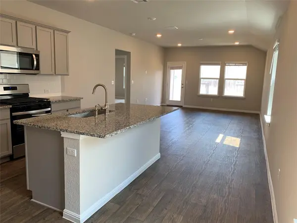 211 Hamilton Pool LN, Bastrop, TX 78602