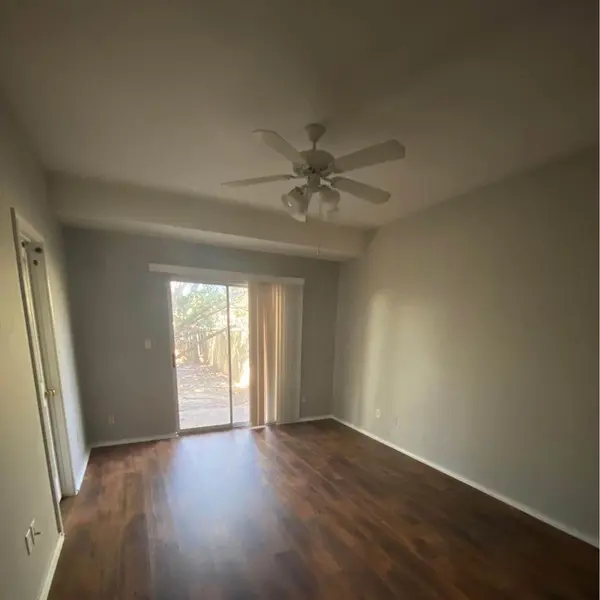 8704 Weiser DR #A, Austin, TX 78729