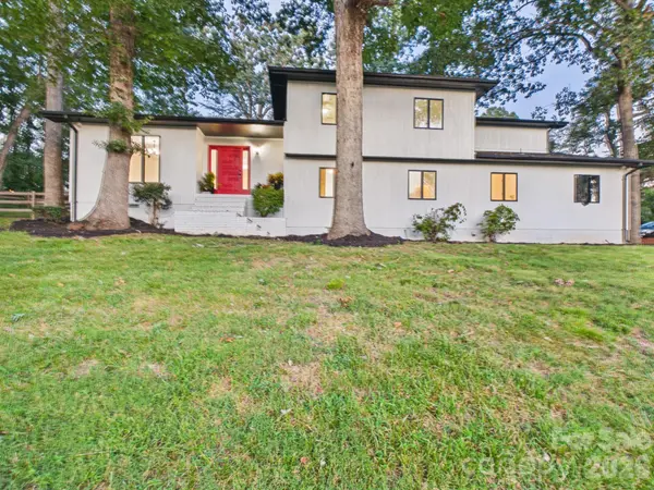3750 11th ST NE, Hickory, NC 28601
