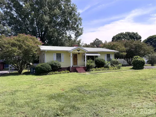 100 Dallas ST, Huntersville, NC 28078