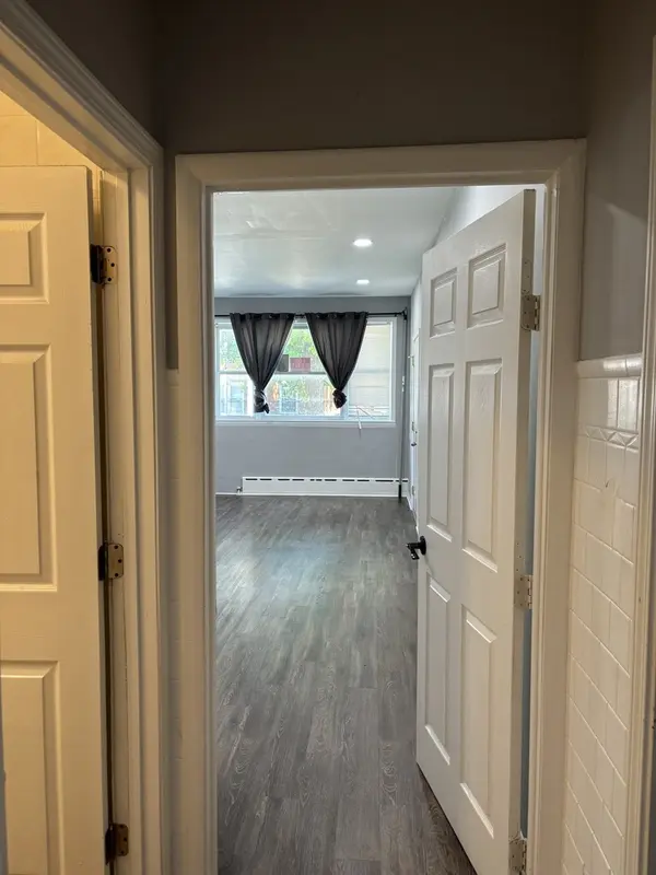3053 N Elbridge AVE #2-F, Chicago, IL 60618