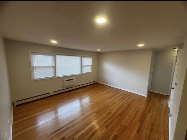 8636 Grand AVE #3A, River Grove, IL 60171