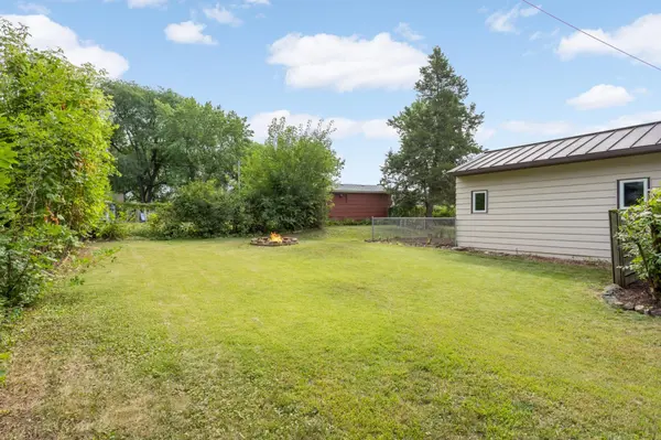 4320 Pleasant ST SE, Prior Lake, MN 55372