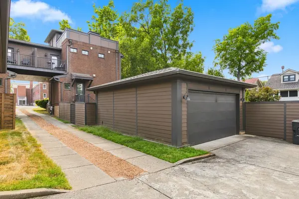 928 Caruthers Ave, Nashville, TN 37204