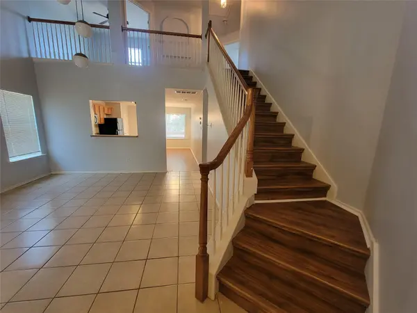 152 Dressen DR, Kyle, TX 78640