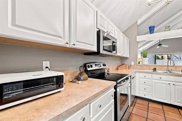 4130 MURIEL PL, Tampa, FL, 33614 photo 4
