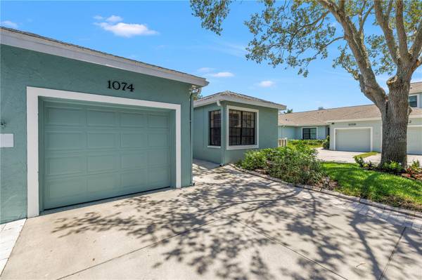 1074 SANABEL CT NE, St Petersburg, FL, 33702 photo 2